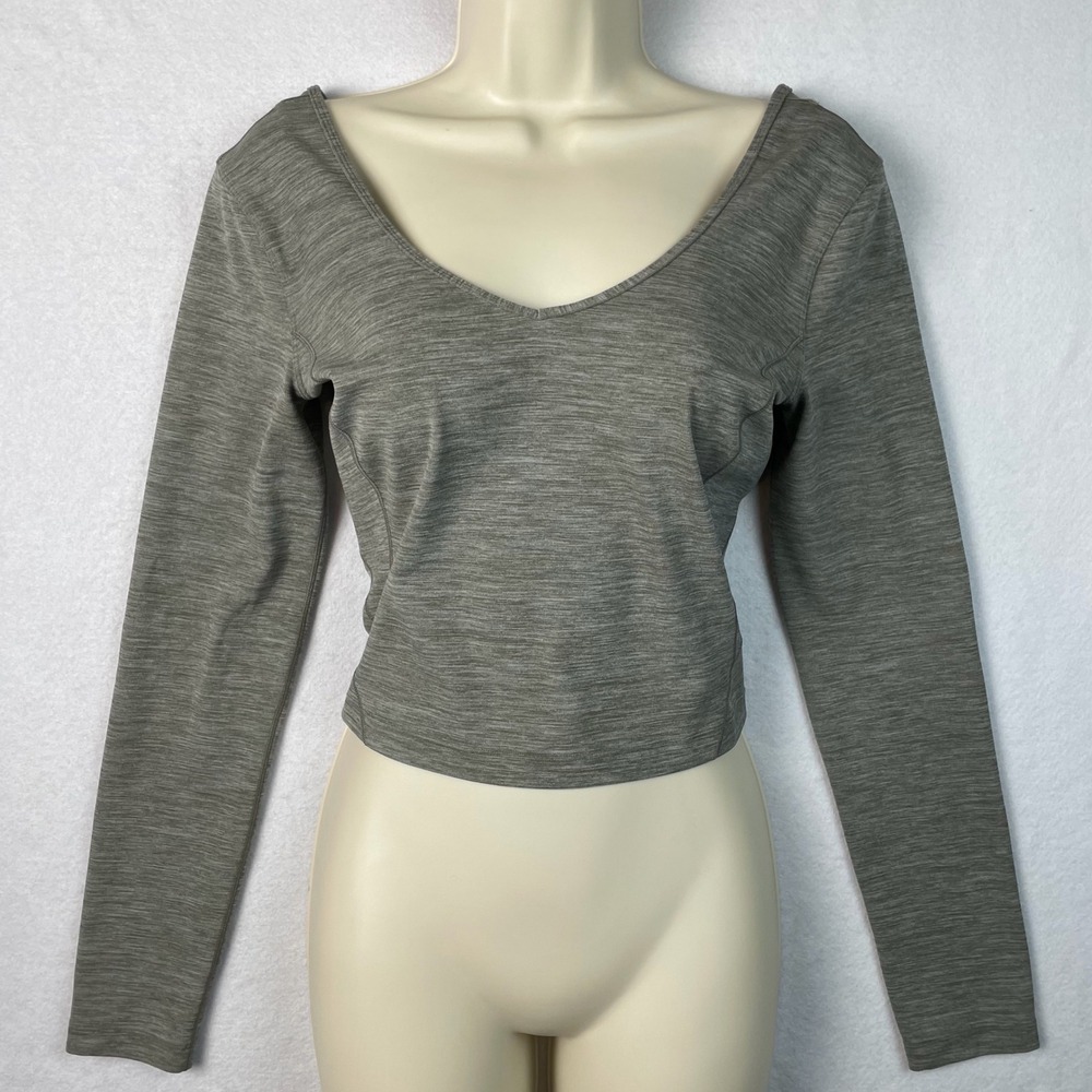 Lululemon Cropped Long Sleeve Top Gray V-Neck
